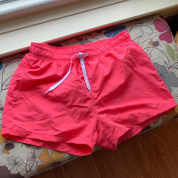 Tex Pants - Women’s Athletic Shorts in Vibrant Pink